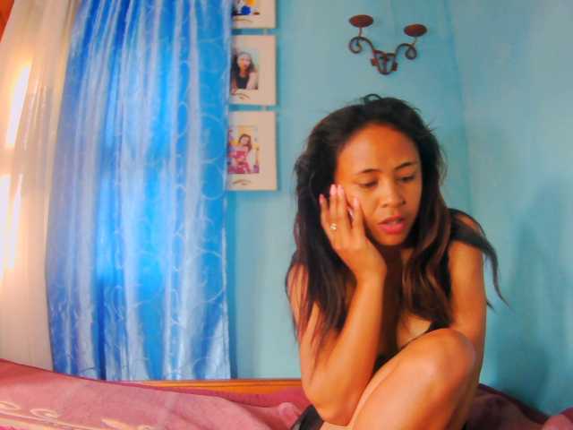 prettygirls11 live cam on BongaCams
