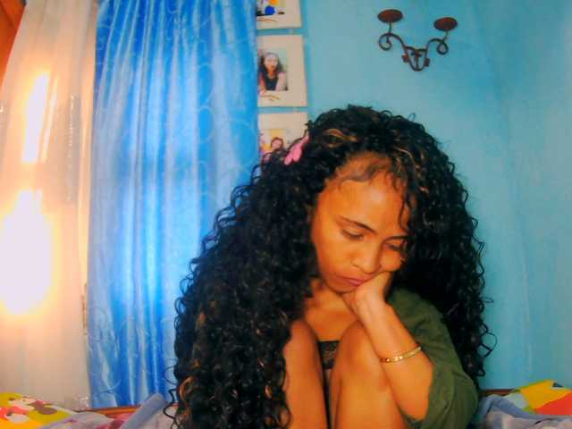 prettygirls11 live cam on BongaCams