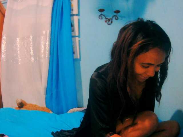 prettygirls11 live cam on BongaCams