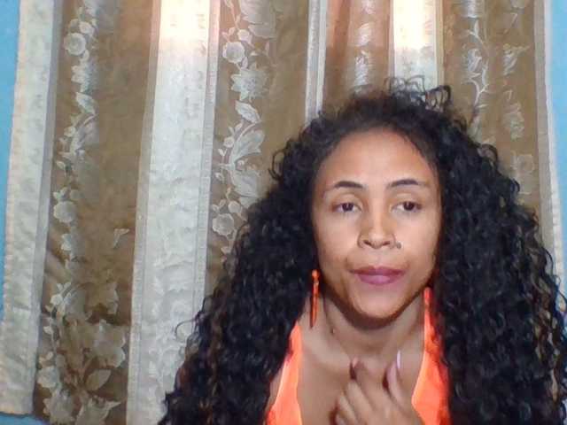 prettygirls11 live cam on BongaCams