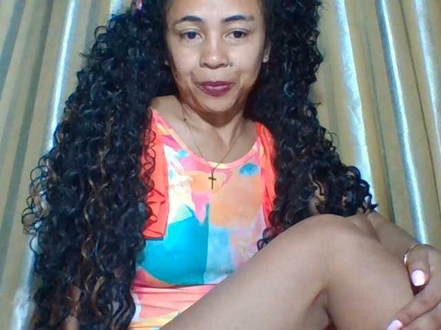 prettygirls11 live cam on BongaCams