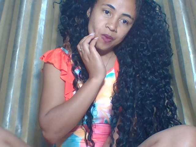 prettygirls11 live cam on BongaCams
