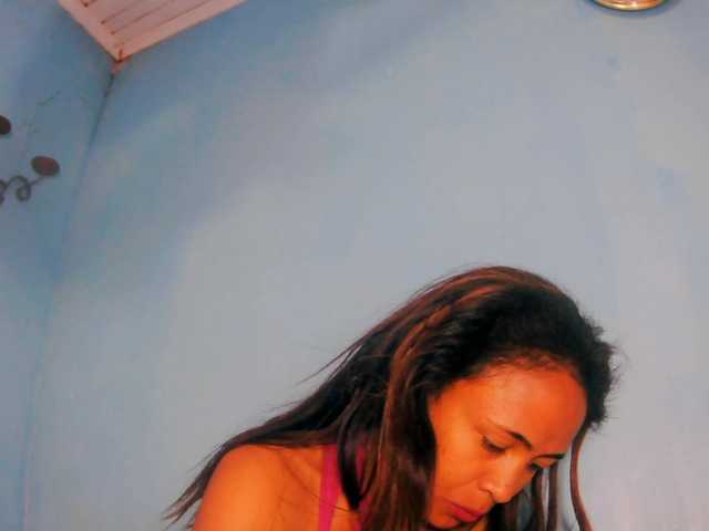 prettygirls11 live cam on BongaCams