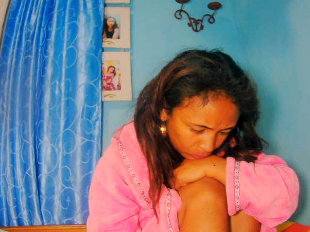 prettygirls11 live cam on BongaCams