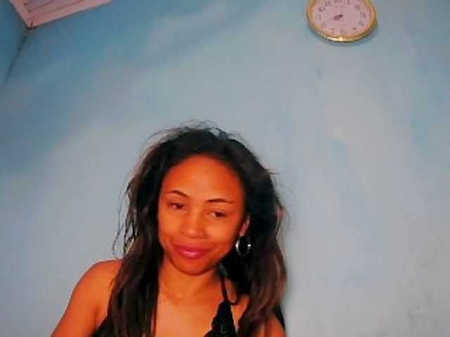 prettygirls11 live cam on BongaCams