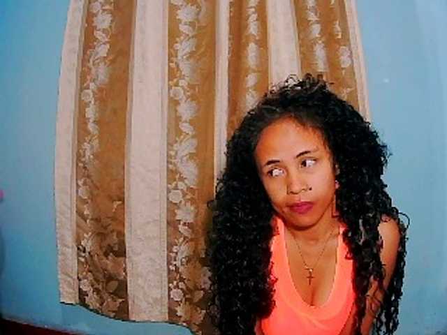 prettygirls11 live cam on BongaCams