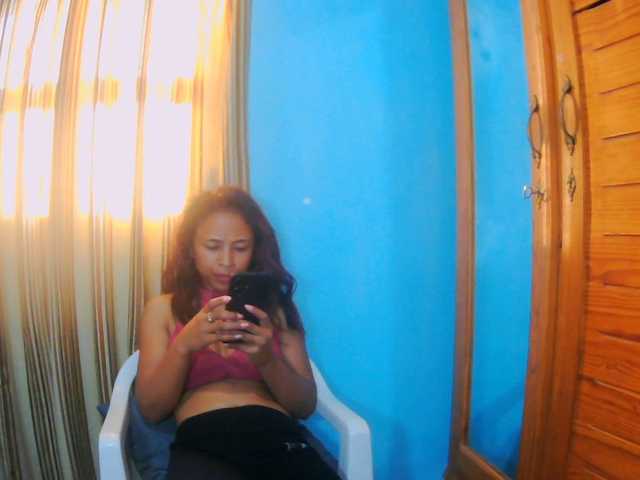 prettygirls11 live cam on BongaCams