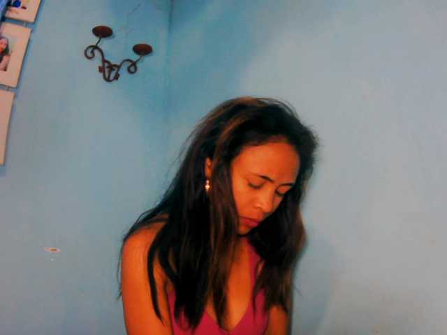 prettygirls11 live cam on BongaCams