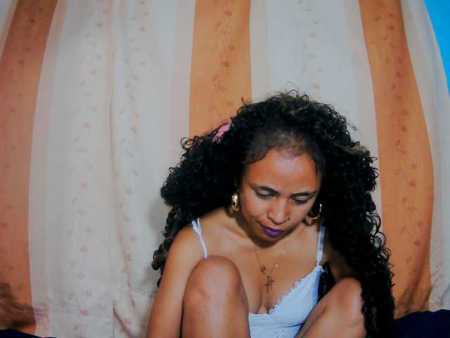 prettygirls11 live cam on BongaCams