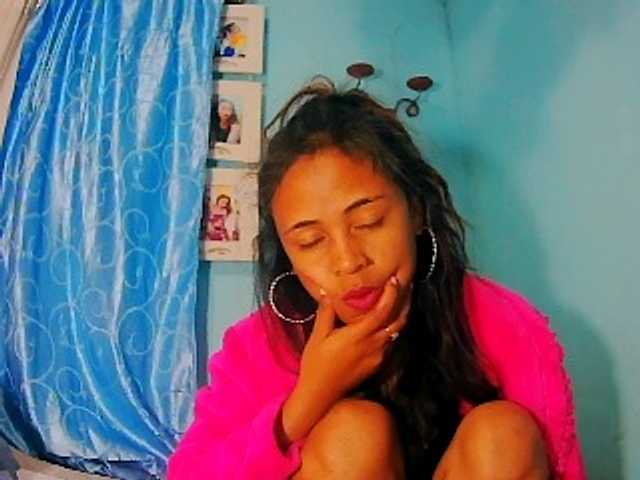 prettygirls11 live webcam show