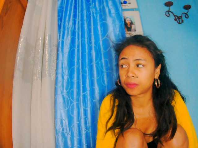 prettygirls11 live cam on BongaCams