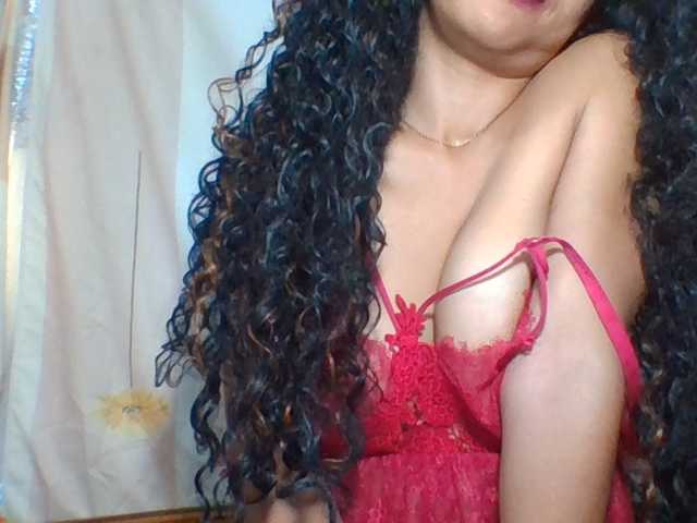 prettygirls11 live cam on BongaCams