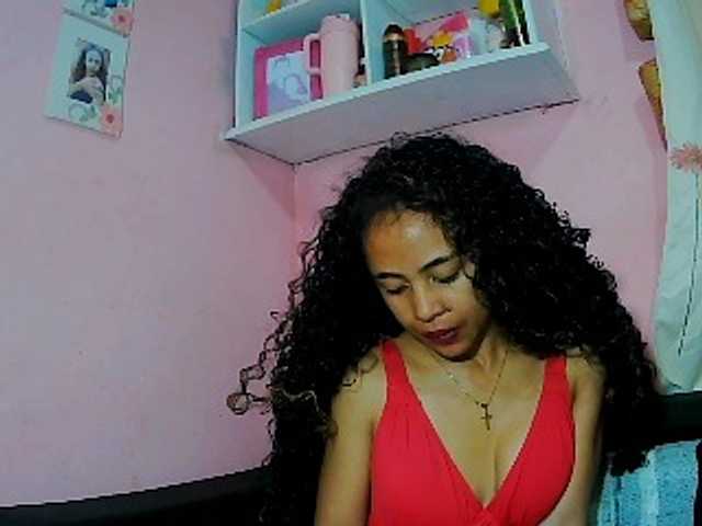 prettygirls11 live cam on BongaCams