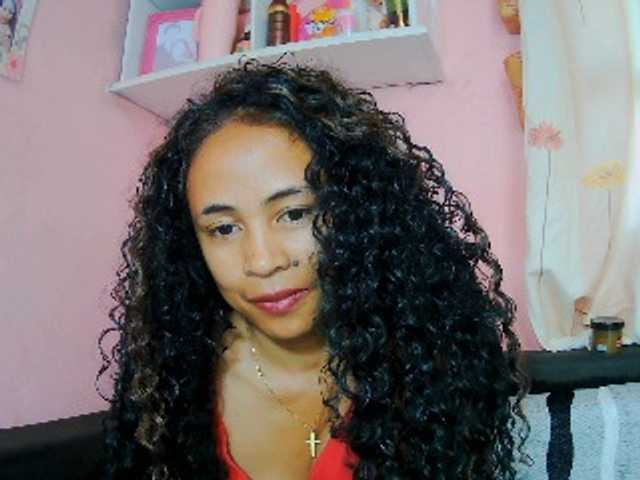 prettygirls11 live cam on BongaCams