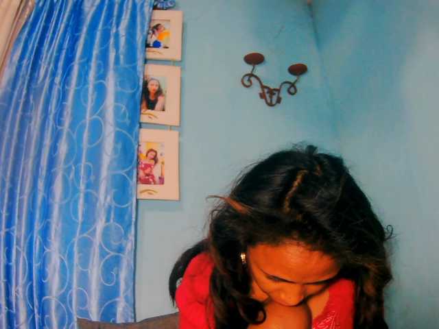 prettygirls11 live cam on BongaCams