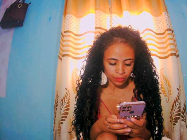 prettygirls11 live cam preview