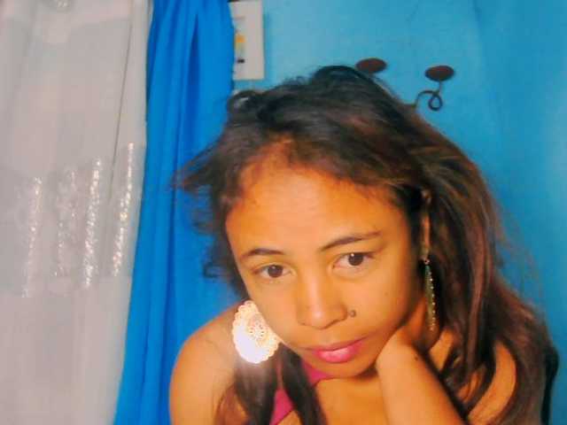 prettygirls11 live cam on BongaCams