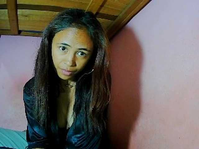 prettygirls11 live cam on BongaCams