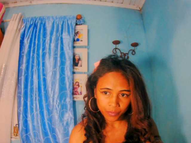 prettygirls11 live cam on BongaCams