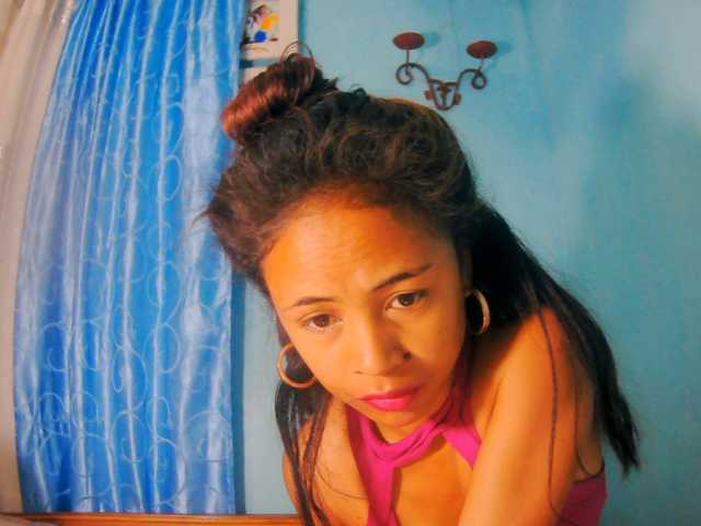 prettygirls11 live cam on BongaCams