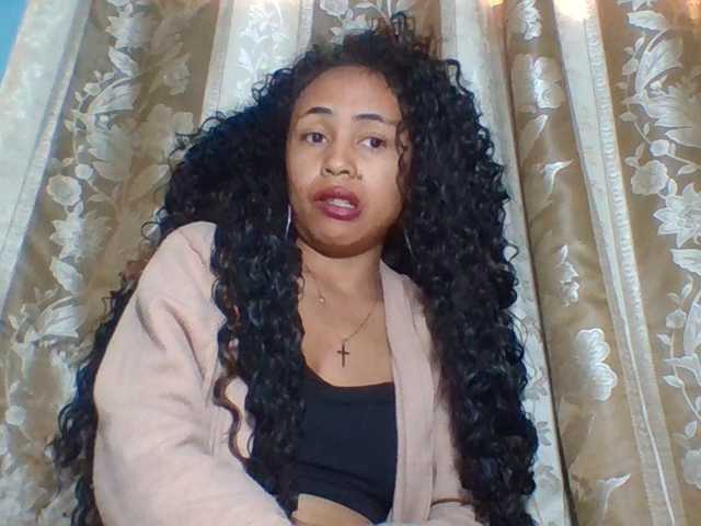 prettygirls11 live cam on BongaCams