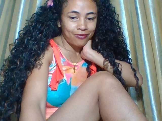 prettygirls11 live cam on BongaCams