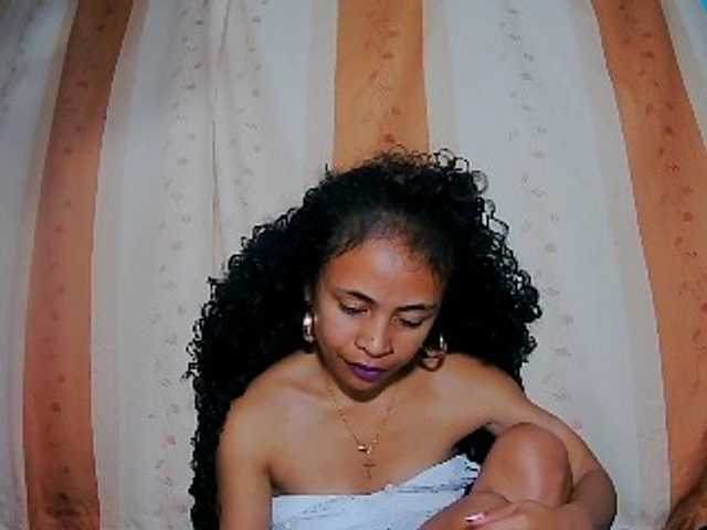 prettygirls11 live cam on BongaCams