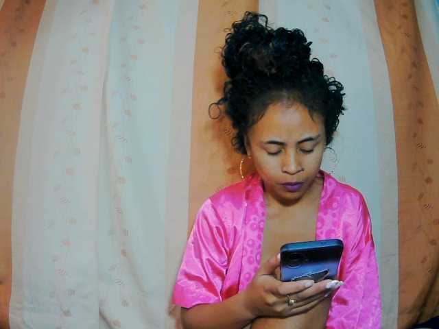 prettygirls11 live cam on BongaCams