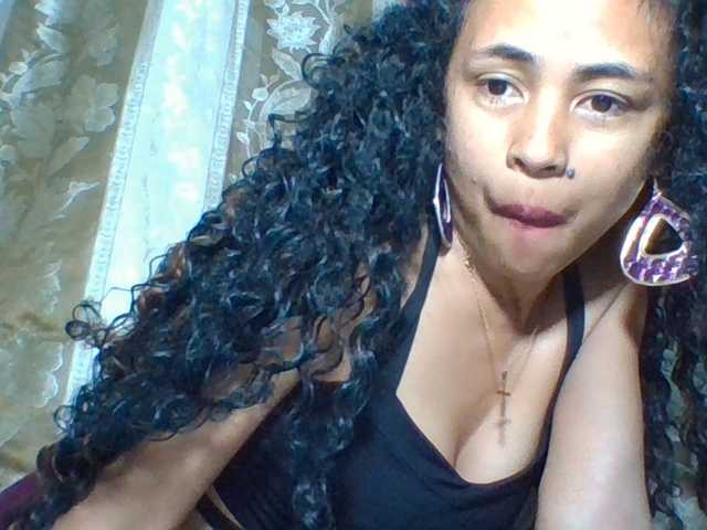 prettygirls11, en vivo ahora en BongaCams