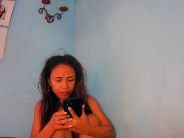 prettygirls11 live cam on BongaCams