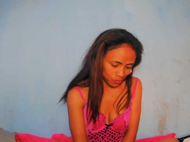prettygirls11 live cam on BongaCams