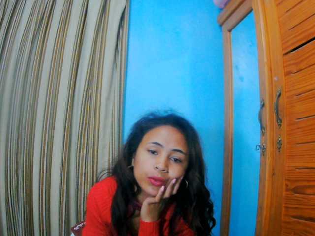 prettygirls11 live cam on BongaCams