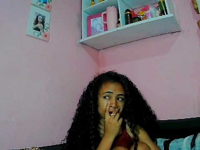 prettygirls11 live cam on BongaCams
