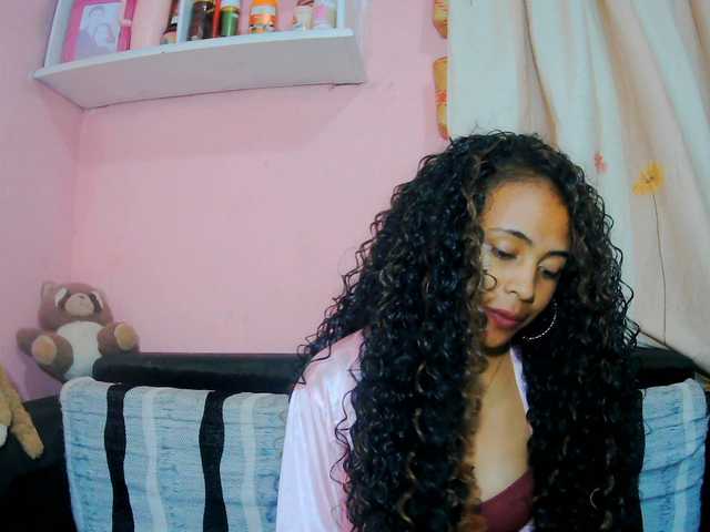 prettygirls11 live cam preview