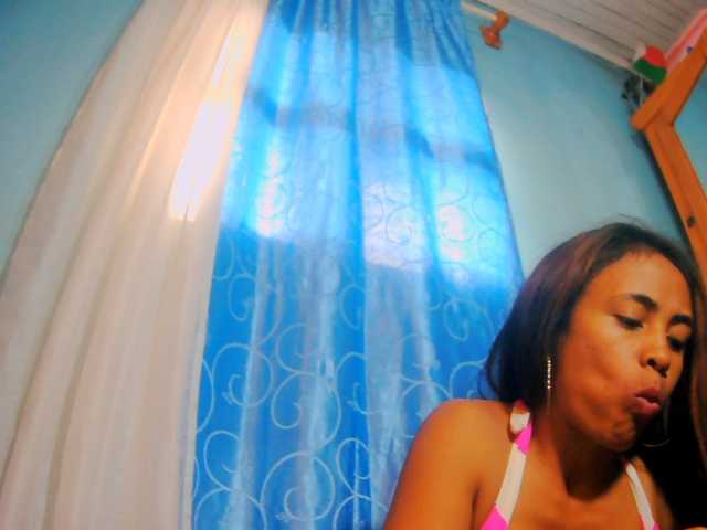 prettygirls11 live cam on BongaCams