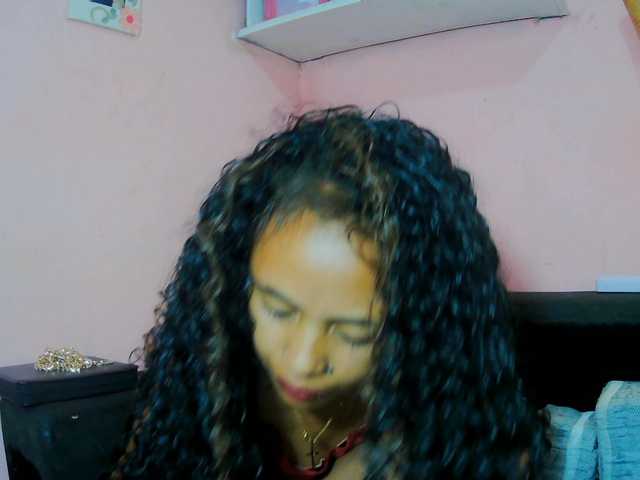prettygirls11 live cam on BongaCams