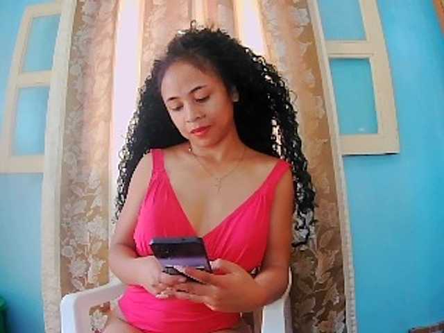 prettygirls11 live cam on BongaCams