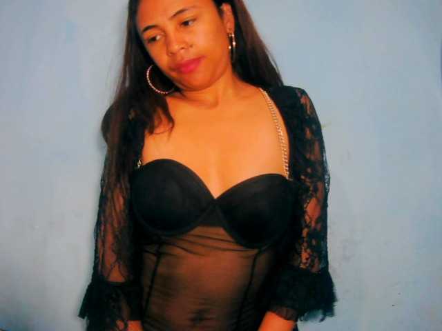 prettygirls11 live cam on BongaCams