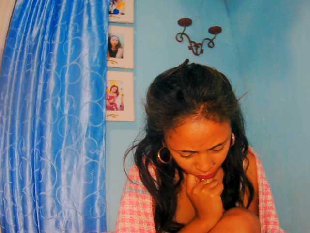 prettygirls11 live cam on BongaCams