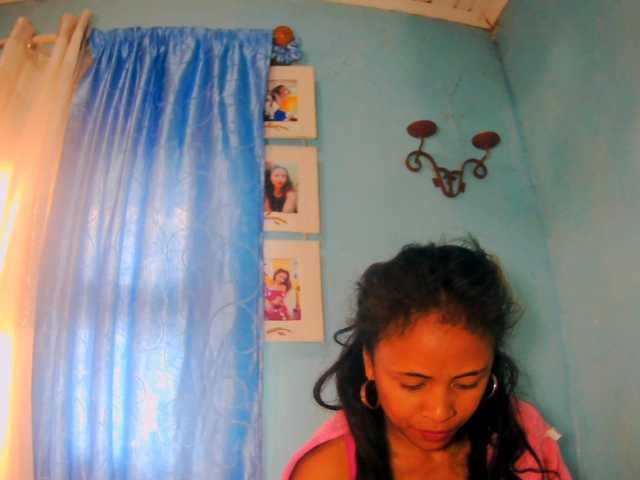 prettygirls11 live cam on BongaCams