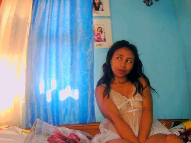 prettygirls11 live cam on BongaCams