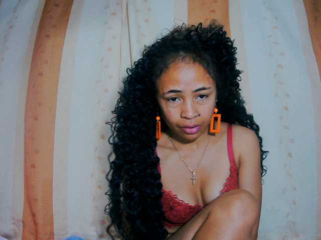 prettygirls11 live cam on BongaCams