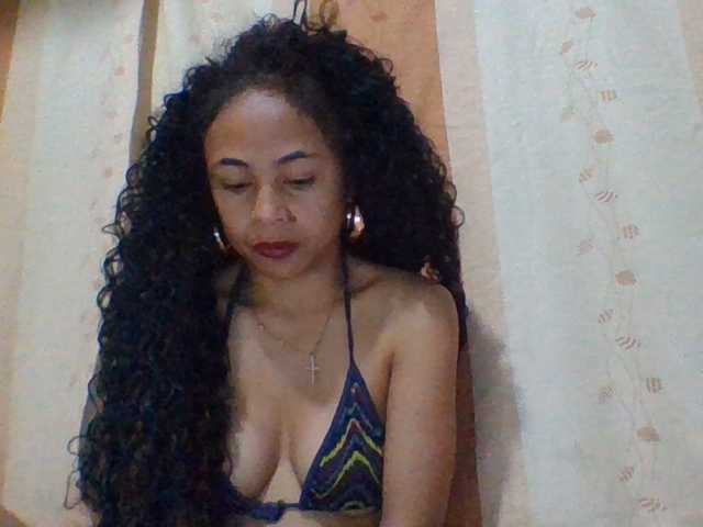 prettygirls11 live cam on BongaCams