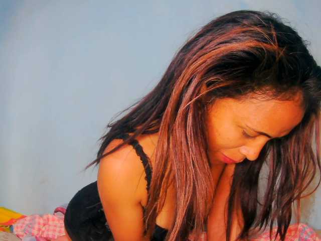 prettygirls11 live cam on BongaCams