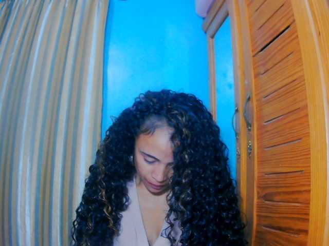 prettygirls11 live cam on BongaCams