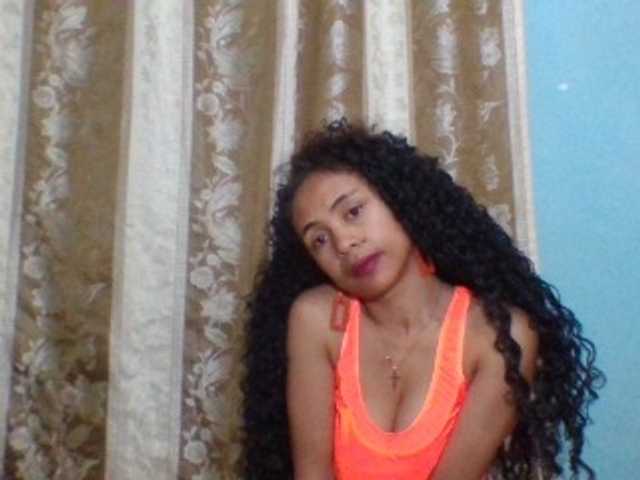 prettygirls11 live cam preview