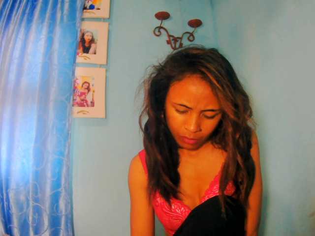 prettygirls11 live cam on BongaCams