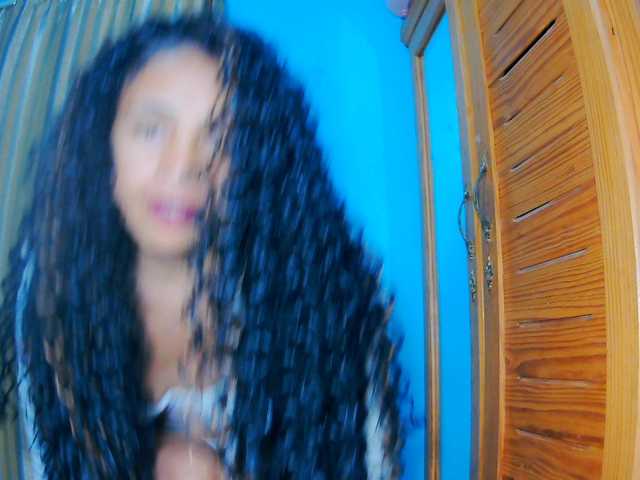 prettygirls11 live cam on BongaCams
