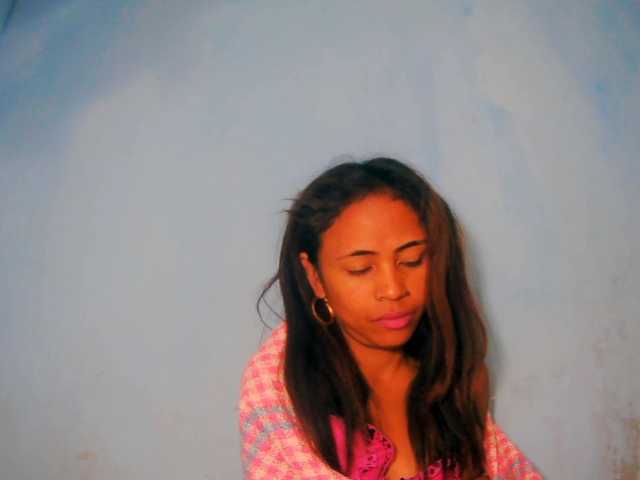 prettygirls11 live cam on BongaCams