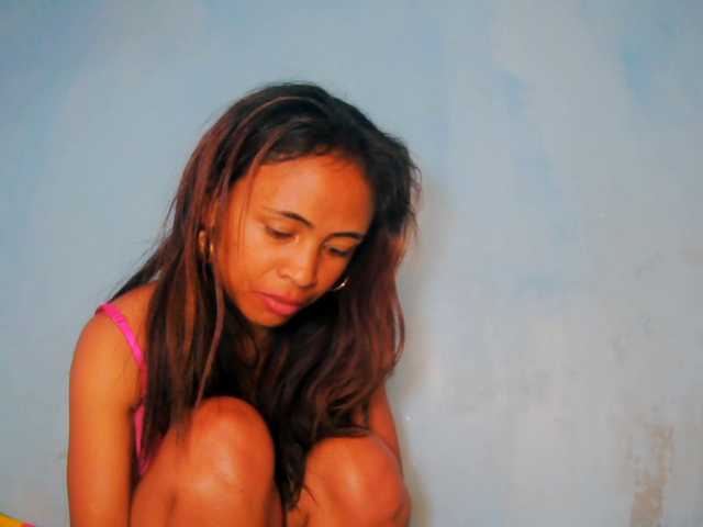 prettygirls11 live cam on BongaCams